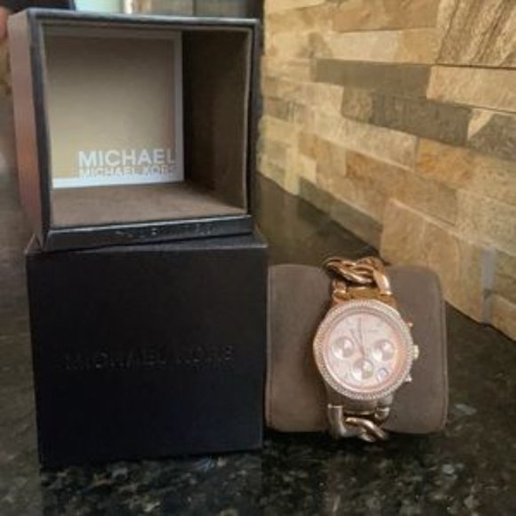 Michael Kors Rose Gold Watch - Runway Twist